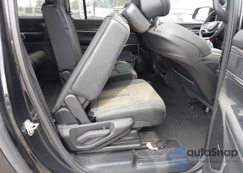 2024 Jeep Wagoneer L Series Ii 4X4 z USA, uszkodzony, nr VIN 1C4SJSBP6RS131916